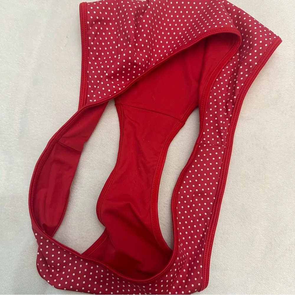 New! Frankies Bikinis Dove Classic Bikini Bottom in Scarlet Dot 51883